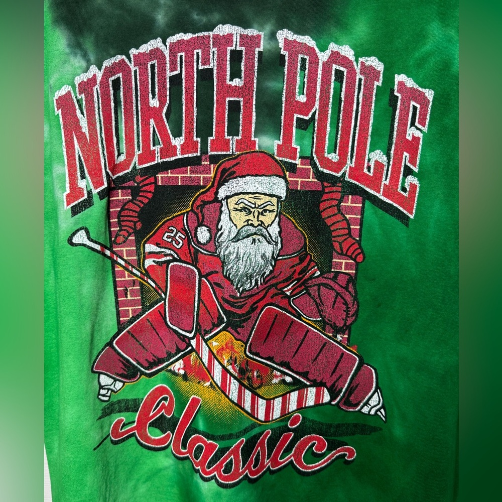 ’47 Vintage Tubular Hockey Santa Graphic Tee Men’s XL NWT Green Tie-Dye